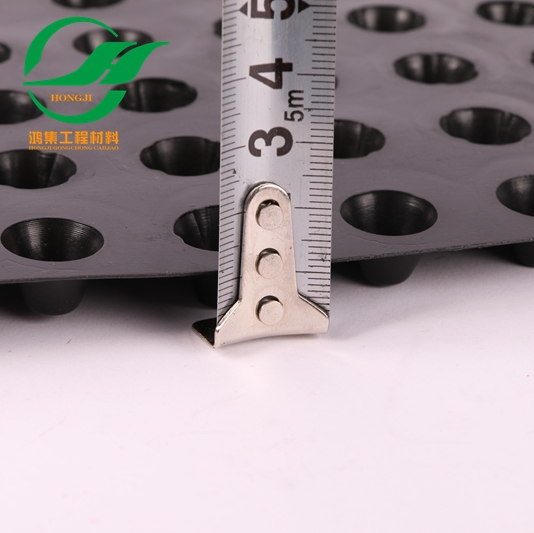 清遠1.2mm塑料防護排水板物流配送-- 惠州市鴻集工程材料有限公司