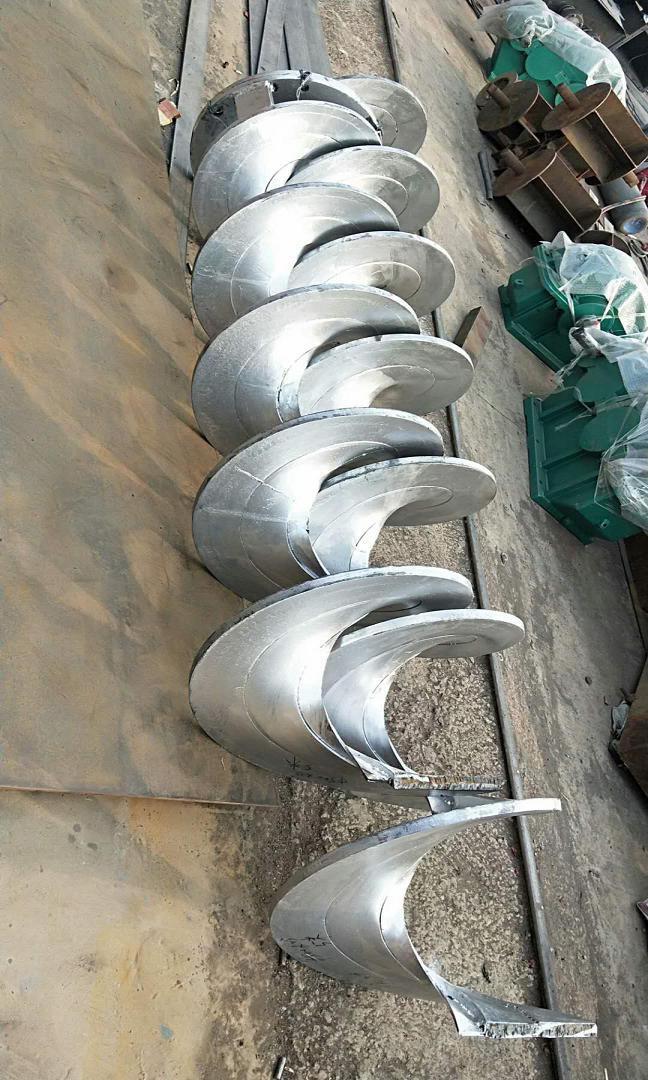 螺旋輸送機葉片的厚度-- 滄州世成環保機械有限公司