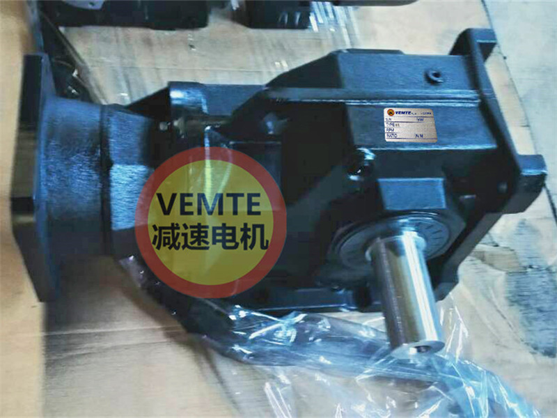 K57RF37DRE90M4轉(zhuǎn)角齒輪減速電機(jī)不帶自鎖-- 成都世樂益民環(huán)保科技有限公司