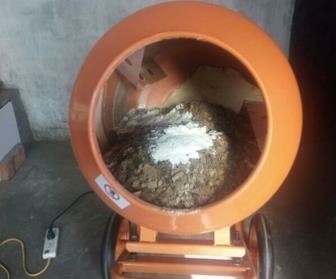 小型攪拌機建筑工地水泥制作-- 河北東圣吊索具制造有限公司