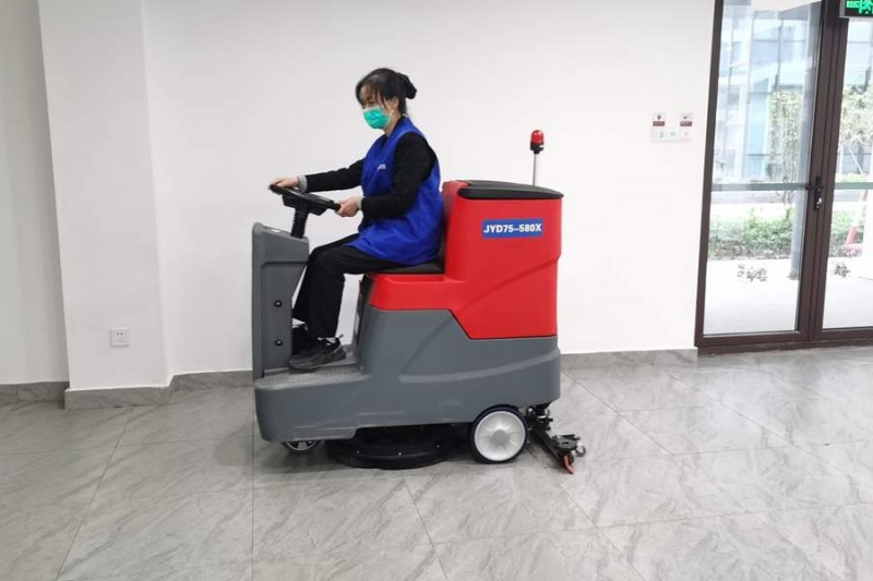 洗地機商機，全自動洗地機供應商-- 昆山艾利潔機電有限公司