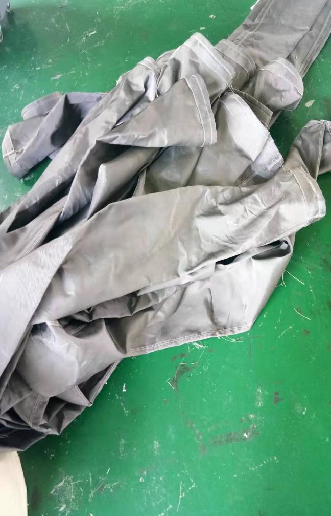 鍋爐清除煤灰用pps布袋-- 滄州世成環(huán)保機械有限公司