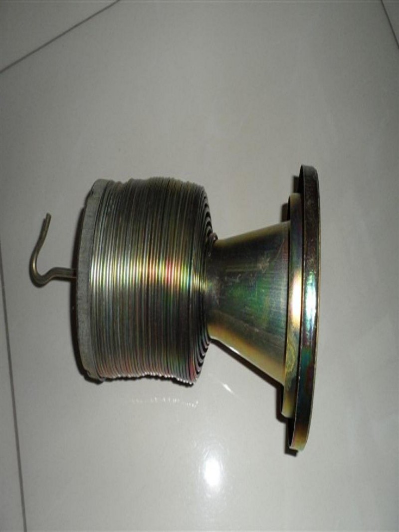 彈簧骨架用在外濾式除塵器上-- 滄州世成環(huán)保機械有限公司