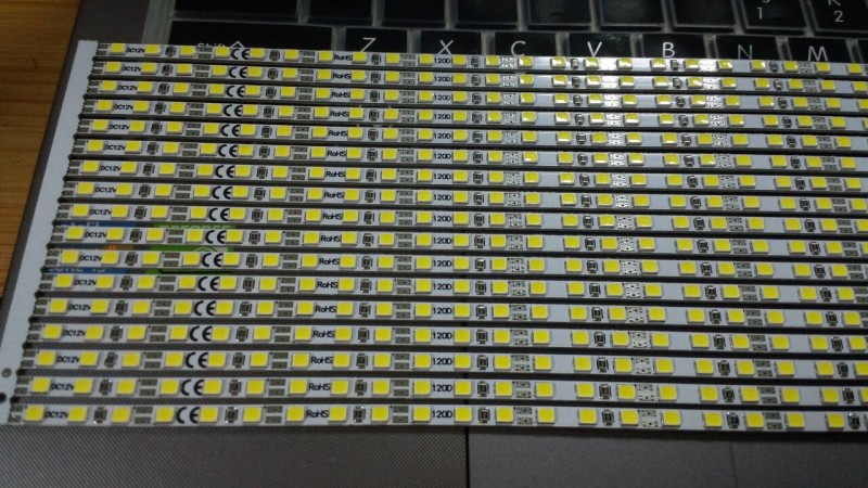 12V24V 4MM寬1米90燈和120燈2835硬燈條-- 深圳君越光電有限公司