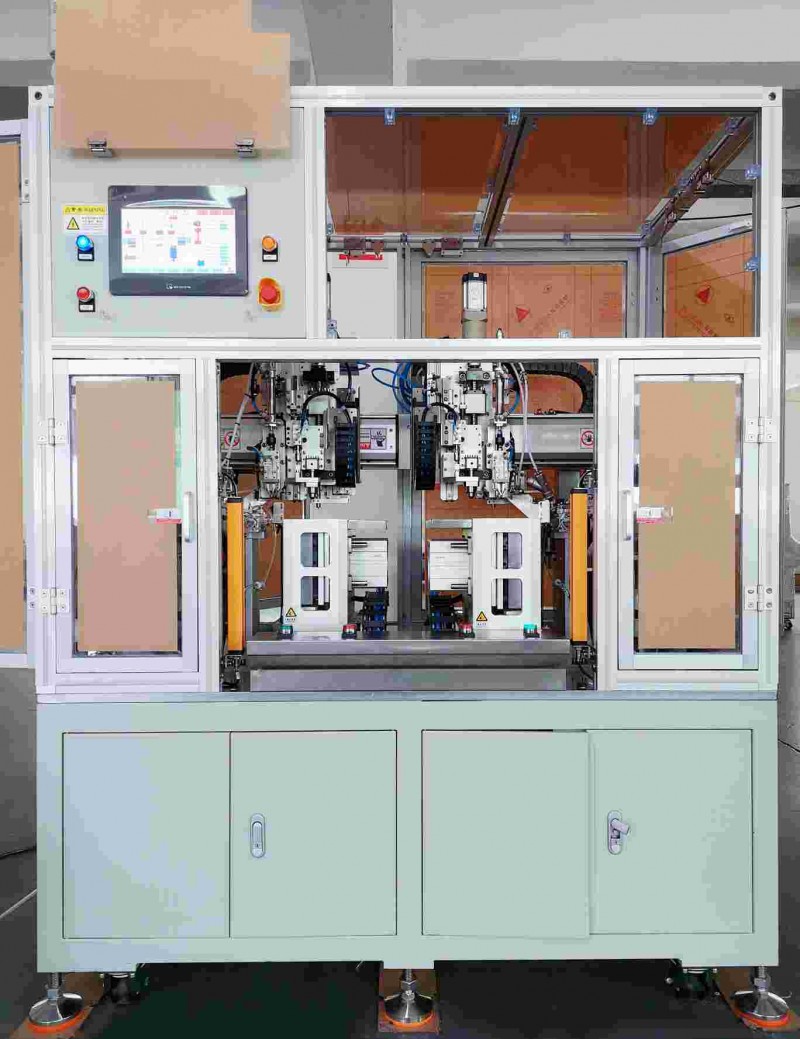 新能源鋰電池充氦插釘機-- 東莞市雙仁機械設備科技有限公司武漢
