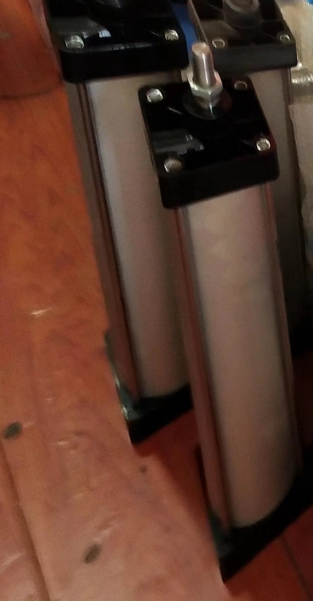 除塵氣缸-- 滄州世成環保機械有限公司