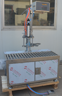 1.8L-20L桶食用油灌裝機(jī)YDGZ-A-- 煙臺(tái)宏健測(cè)控設(shè)備有限公司