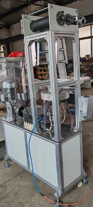 廣東吹膜機廠家聯系電話-- 東莞市九通機械有限公司